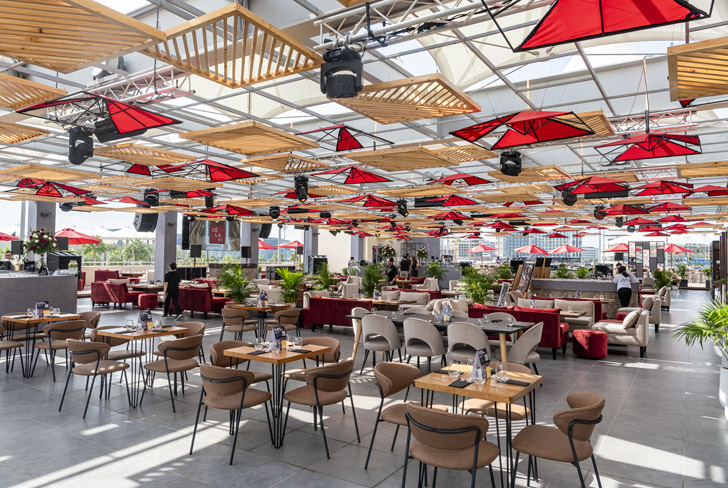 Luna Lounge